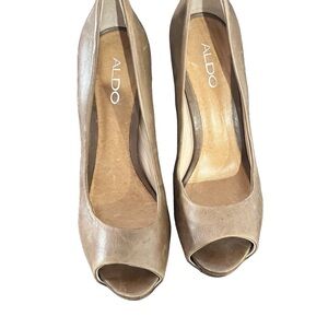 COPY - Aldo tan color high heel shoes shoes size 39
(8)